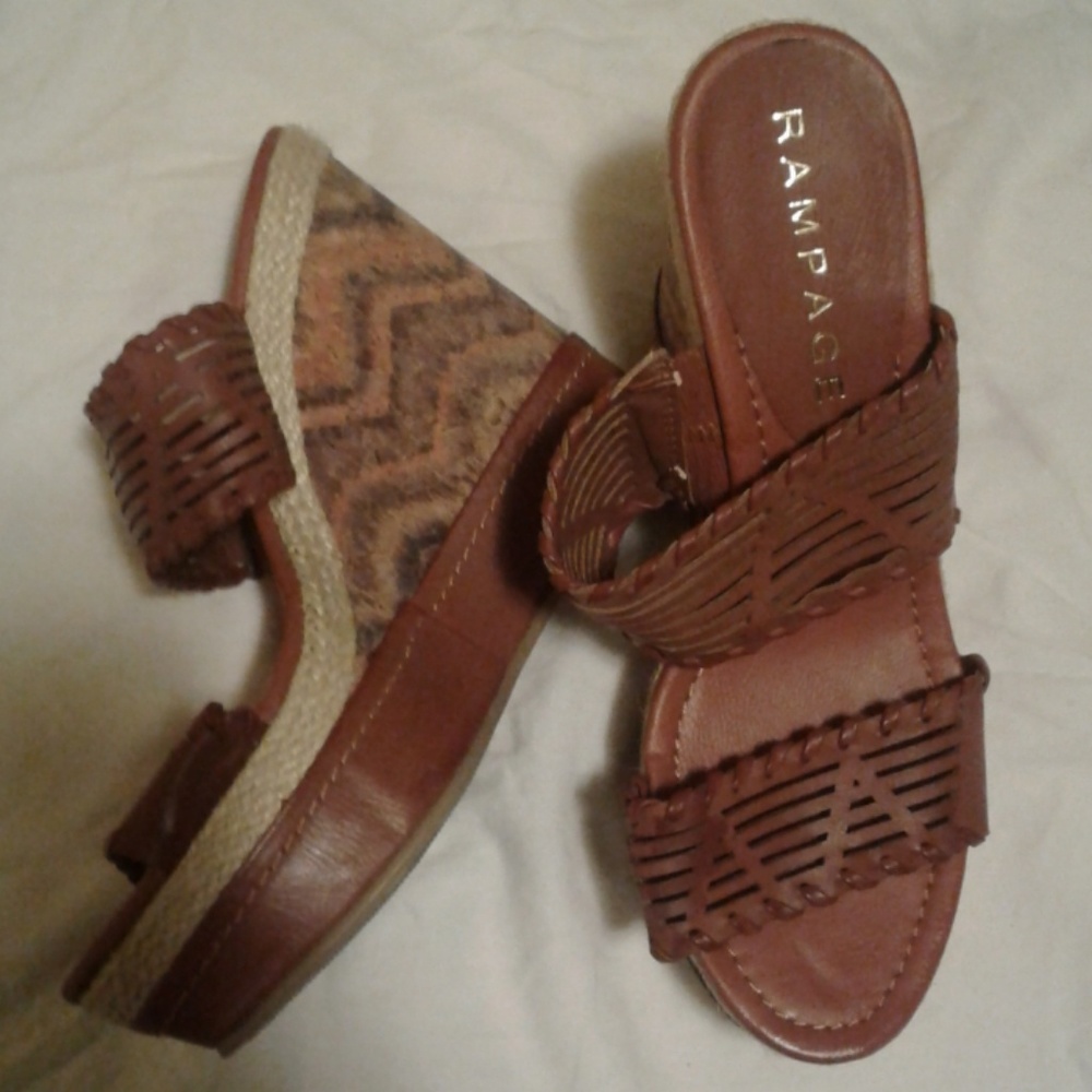 Women's shoes